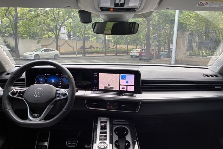 Used Volkswagen Tavendor 2023 380TSI Four-Wheel Drive R-Line Cruise Edition Interior 7