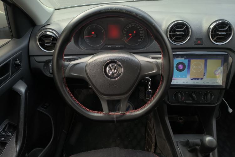 Used Volkswagen Jetta 2017 1.4L Manual Fashion Edition