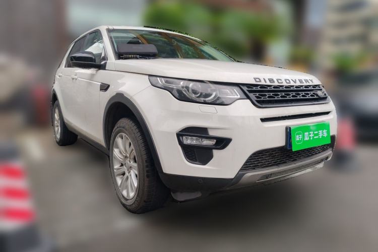 Used Land Rover Discovery Sport 2017 2.0T SE Front Right 45 Deg