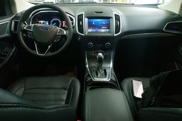 Used Ford Edge 2018 EcoBoost 245 Two-Wheel-Drive Titanium 7-Seater China V Standard
