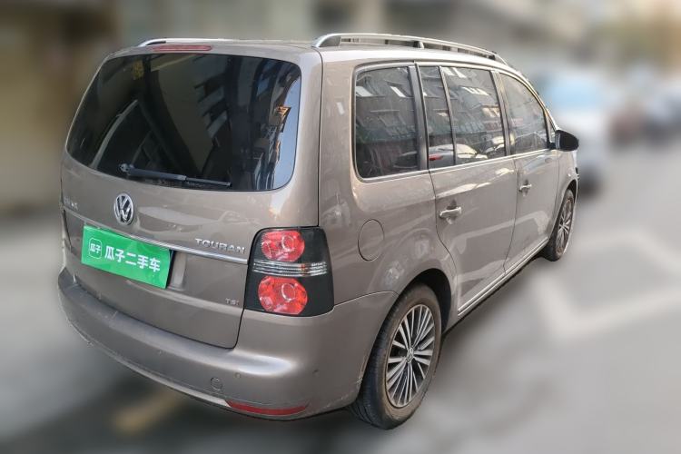 Used Volkswagen Touran 2015 1.4T DSG Flagship Edition 5-seater Rear Right 45 Deg