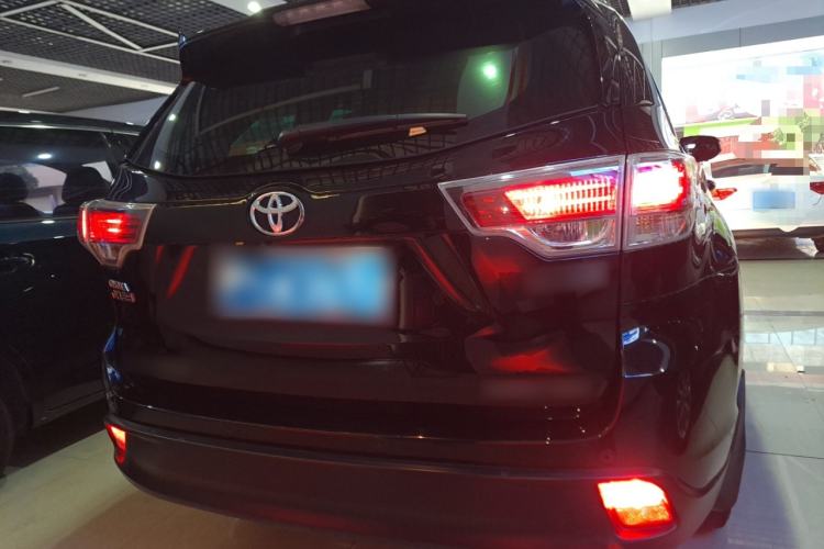 Used Toyota Highlander 2017 2.0T Four-Wheel Drive Luxury Edition 7 Seats