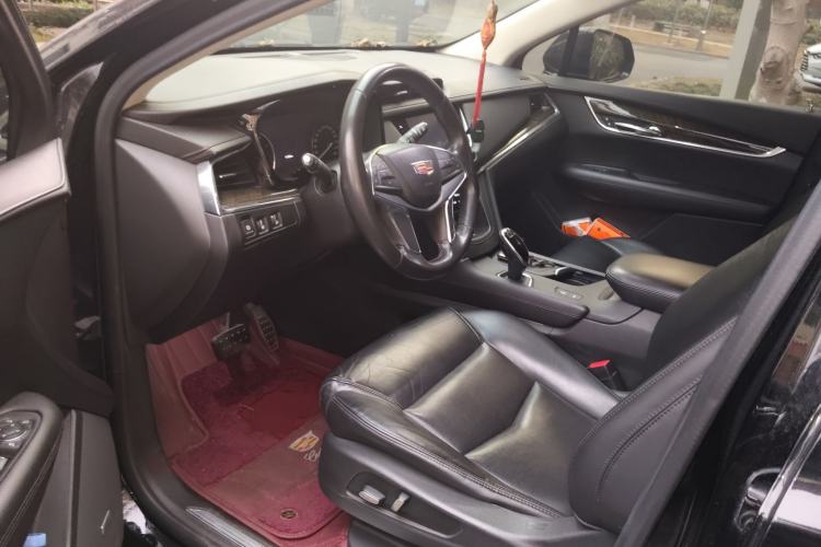 Used Cadillac XT5 2018 25T Luxury Model