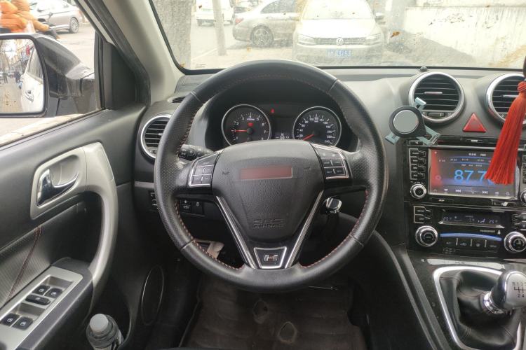 Used Haval H6 2015 Upgraded Model 1.5T Manual Two-Wheel Drive Elite Version