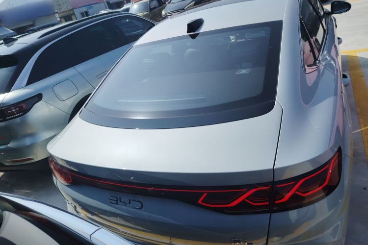 Used BYD Qin L 2025 DM-i Smart Drive 120KM Superior Model