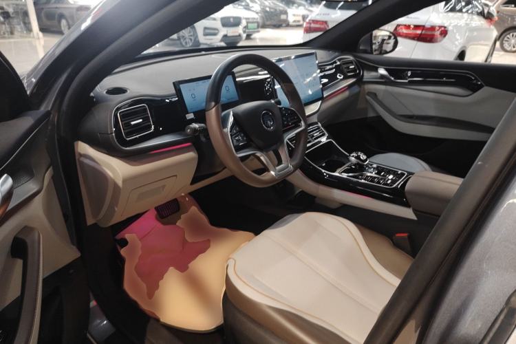 Used BYD Qin PLUS 2023 Champion Edition EV 610KM Excellence Model
