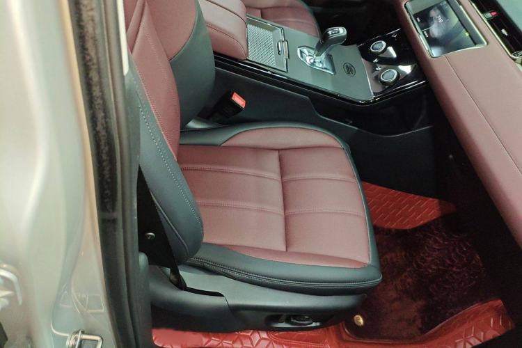 Used Land Rover Range Rover Evoque New Energy 2023 Aurora L P300e Plug-in Hybrid Electric Version