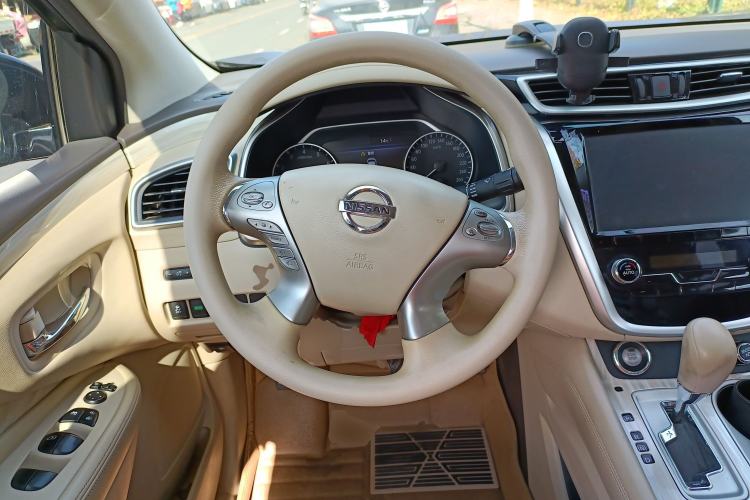 Used Nissan Murano 2015 2.5L XE Two-Wheel-Drive Elite Edition
