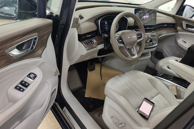 Used Roewe iMAX8 2023 400TGI Comfort Edition