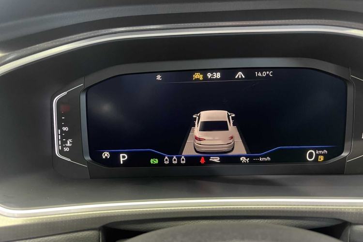 Used Volkswagen T-ROC 2025 Facelift Model 2 300TSI DSG Two-Wheel Drive Xingguang Edition