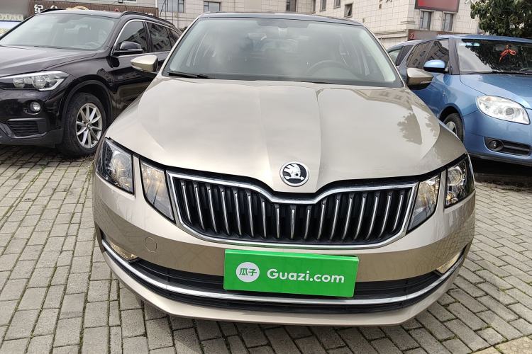 Used Skoda Octavia 2018 1.6L Automatic Luxury Edition