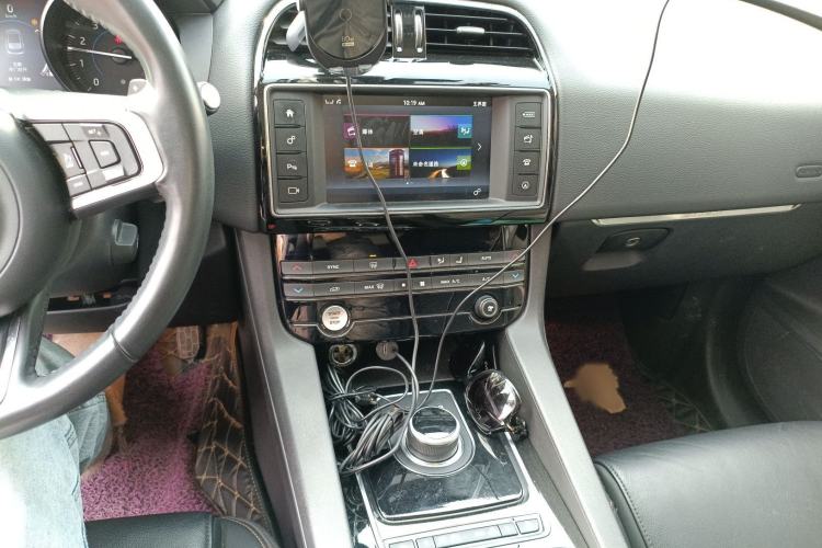 Used Jaguar F-PACE 2018 2.0T Four-Wheel Drive Urban Luxury Edition