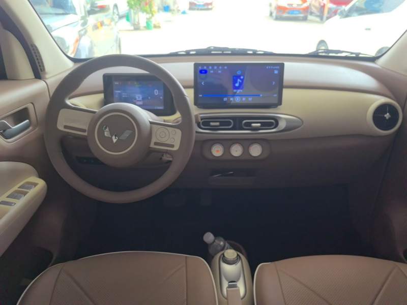 Used Wuling Hongguang MINIEV 2025 Four-Door Version Advanced Edition — 9