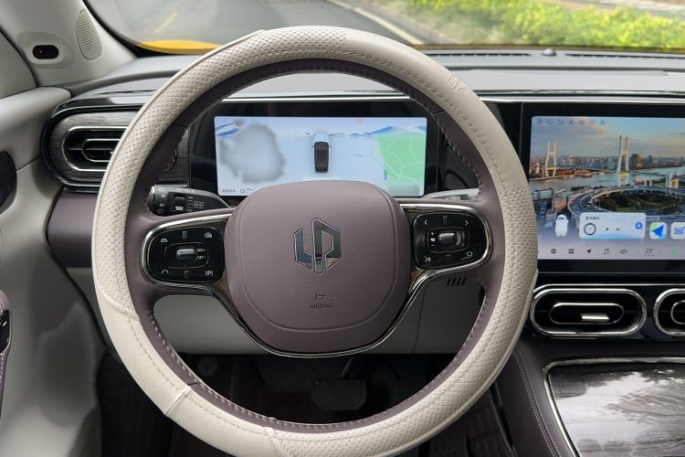 Used Leapmotor C11 2023 Range-Extended 300 Smart Enjoyment Edition
