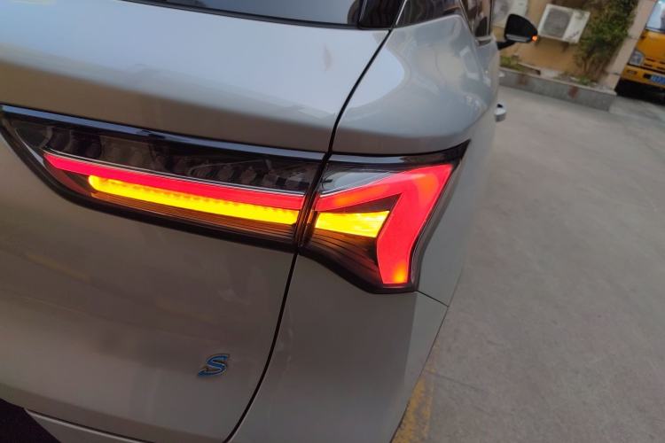 Used Wuling Xingguang S 2025 Model 510 km Flagship Version Exterior 3