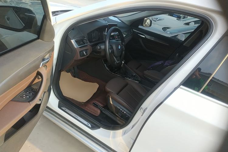 Used BMW X1 2019 sDrive18Li Premium Edition Driver Seat