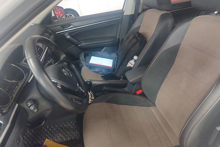 Used Volkswagen C-TREK 2018 1.5L Automatic Comfort Model Left Front Seat