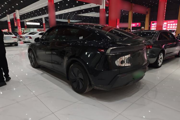 Used Tesla Model Y 2025 Rear-Wheel-Drive Version