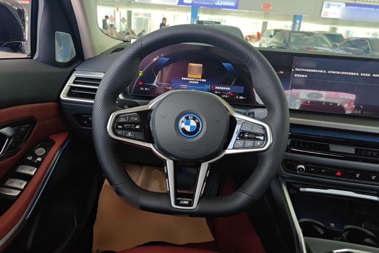 Used BMW i3 2025 eDrive 40 L Midnight Edition Steering Wheel