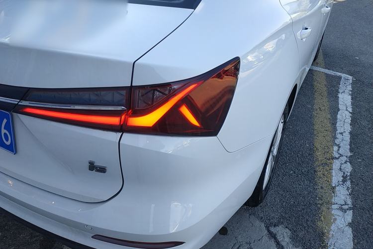 Used Roewe i5 2023 1.5L Manual Comfort Edition