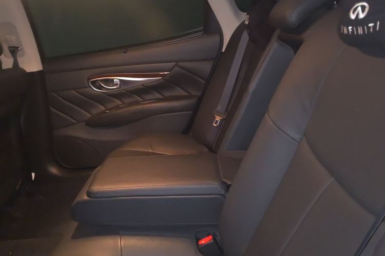 Used Infiniti Q70 2017 Q70L 2.5L Enjoyment Edition