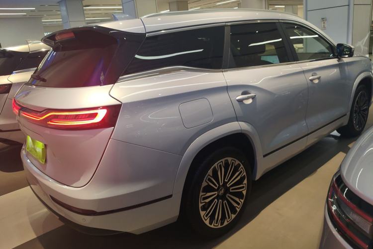 Used JETOUR Shanhai L9 2025 1.5TD 2DHT Flagship Edition 6 Seats
