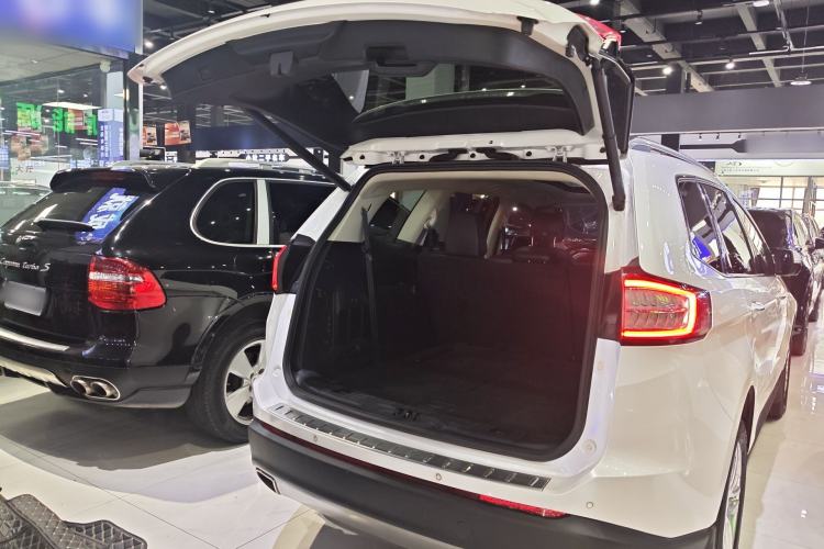 Used Ford Edge 2016 EcoBoost 245 Two-Wheel-Drive Titanium 7-Seater