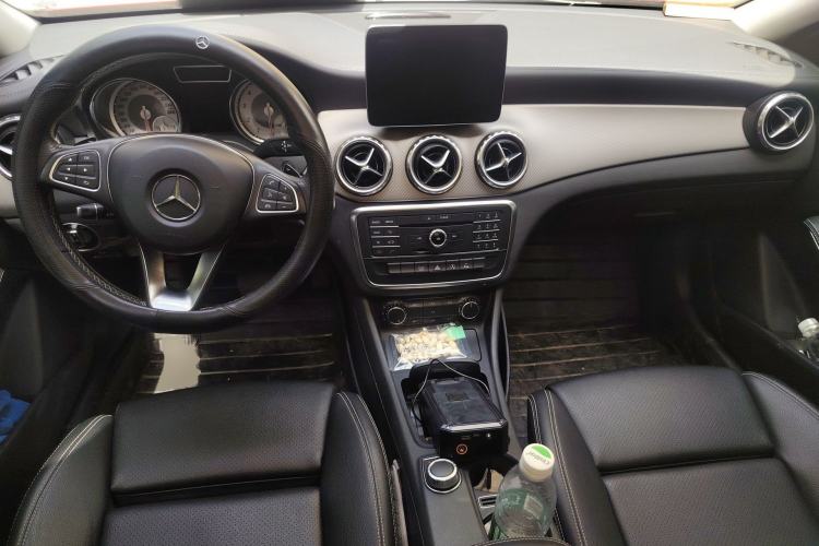 Used Mercedes-Benz GLA 2016 GLA 200 Fashion Model Center Console