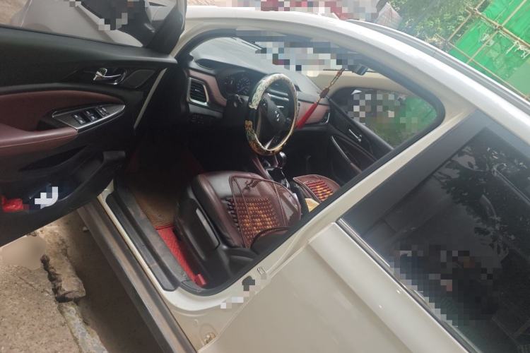 Used CHANGAN Lingxuan 2017 1.6L Manual Elite Model
