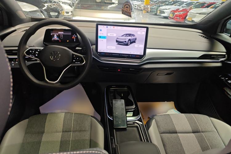 Used Volkswagen ID.4 CROZZ 2025 Pure Edition Center Console