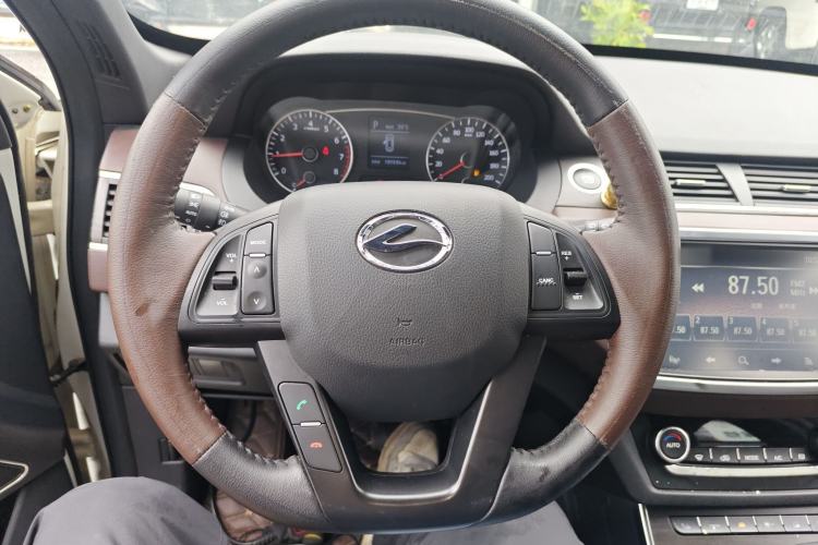 Used Land X7 2016 2.0T Panoramic Prestige Edition Steering Wheel