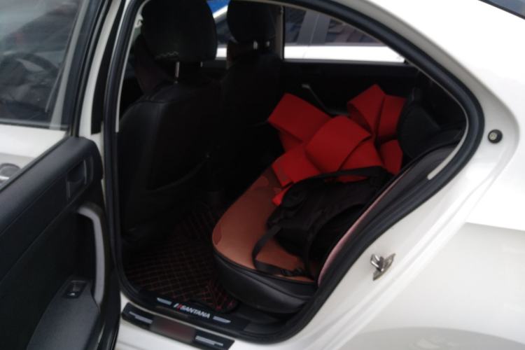 Used Volkswagen Santana 2018 1.5L Automatic Fashion Edition Left Rear Seat