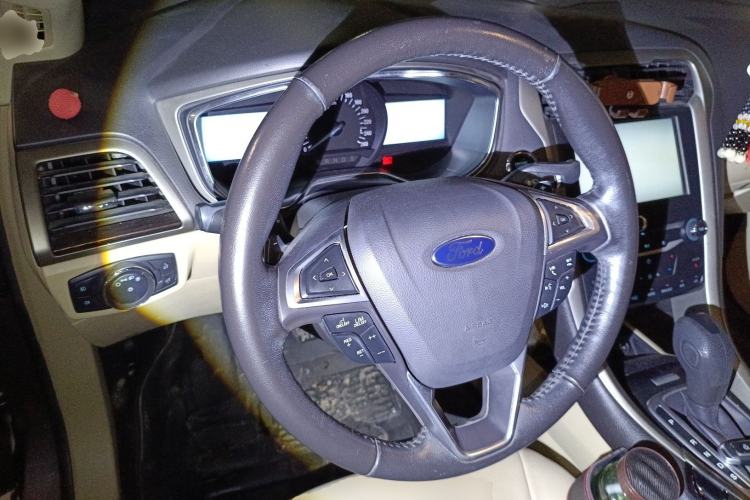 Used Ford Mondeo 2013 2.0L GTDi 200 Luxury Model