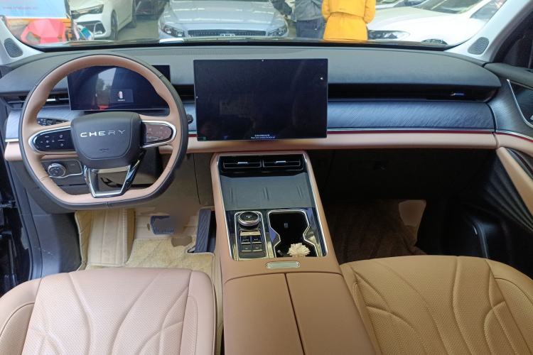 Used Chery Tiggo 8 L 2024 2.0T Two-Wheel Drive Luxury Edition 5 Seats
