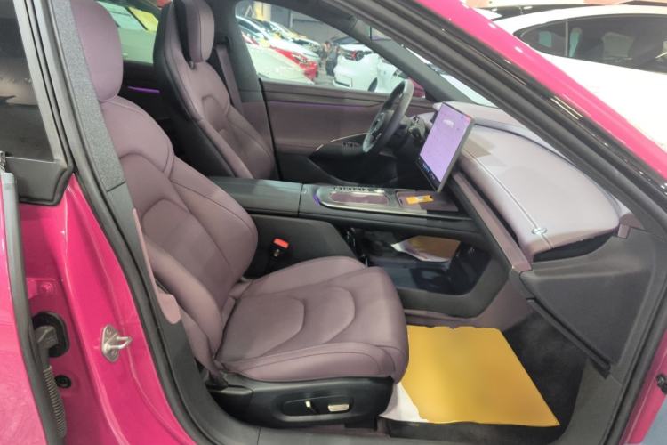 Used Xiaomi Auto SU7 2024 Rear-Drive Ultra-Long Range Advanced Pro-Level Intelligent Driving Version Right Front Seat