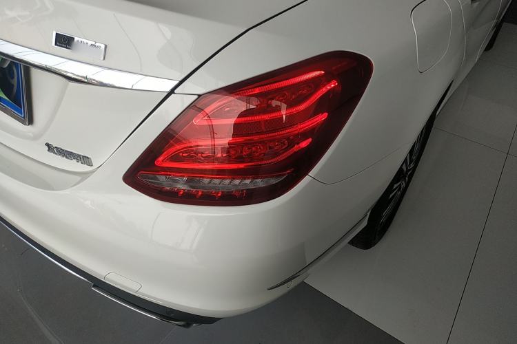 Used Mercedes-Benz C-Class 2016 C 200 L
