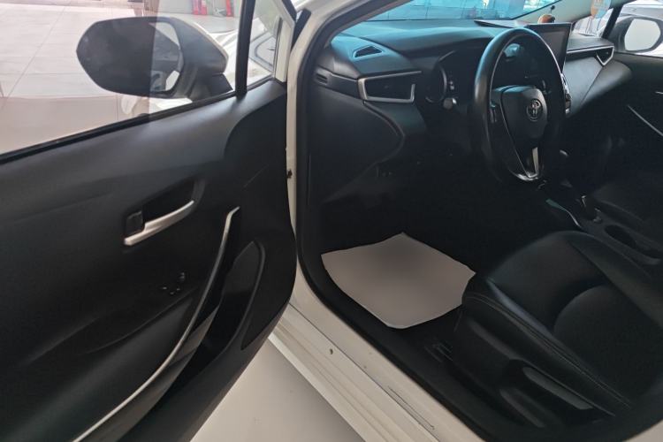 Used Toyota Corolla 2021 Dual-Engine 1.8L E-CVT Pioneer Edition Driver Seat