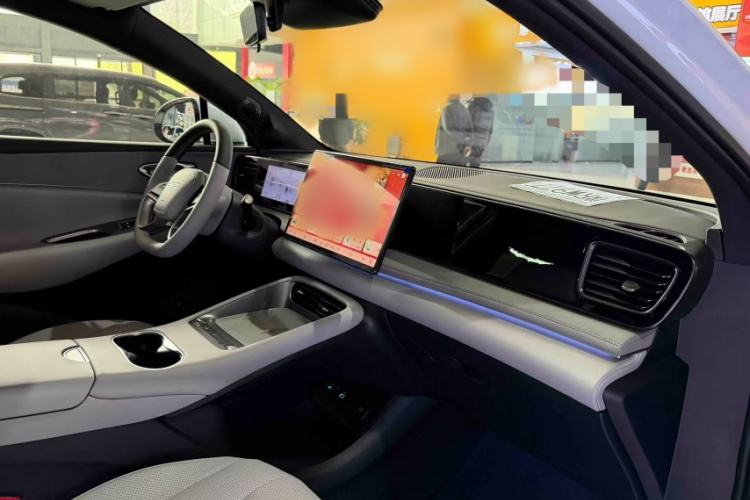 Used BYD Sealion 06 New Energy 2025 Model DM-i 170 Navigation Pro Edition Interior 6