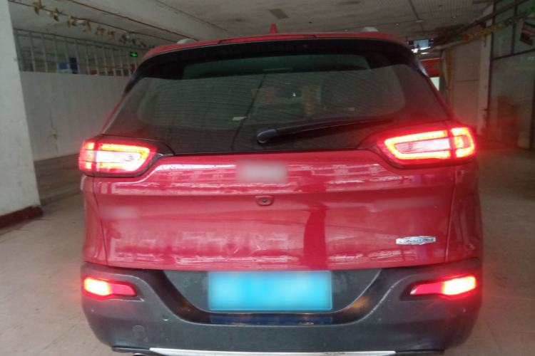 Used Jeep Cherokee 2017 2.0L Superior Edition Rear