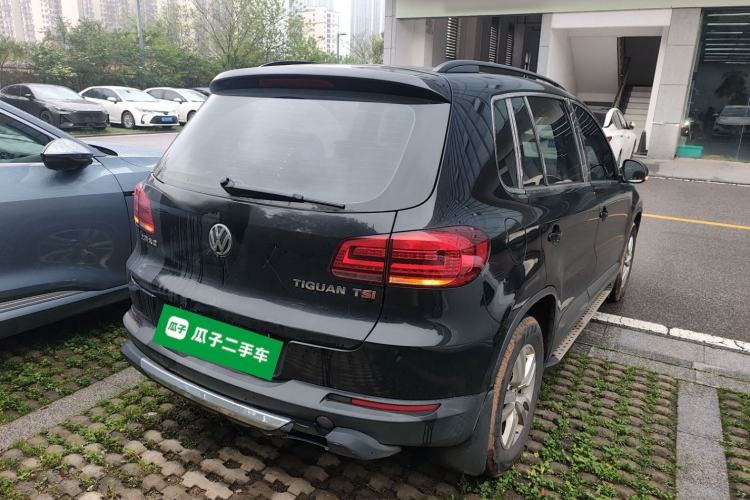 Used Volkswagen Tiguan 2013 1.8TSI Automatic Two-Wheel Drive Trend Edition Rear Right 45 Deg