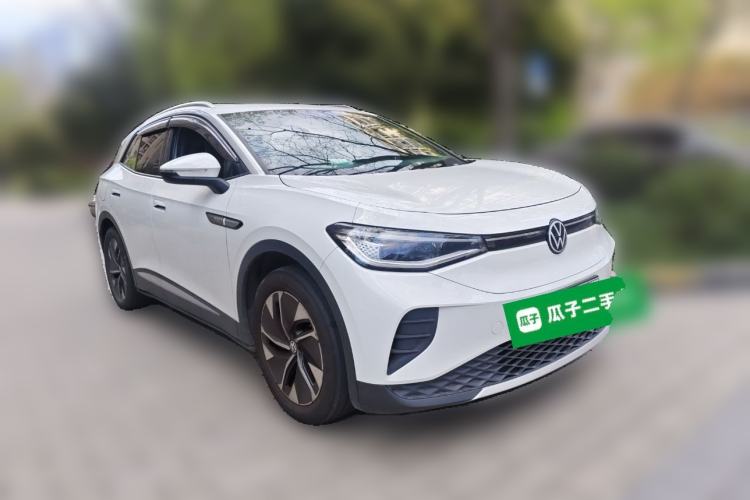 Used Volkswagen ID.4 CROZZ 2024 PURE+ model Front Right 45 Deg
