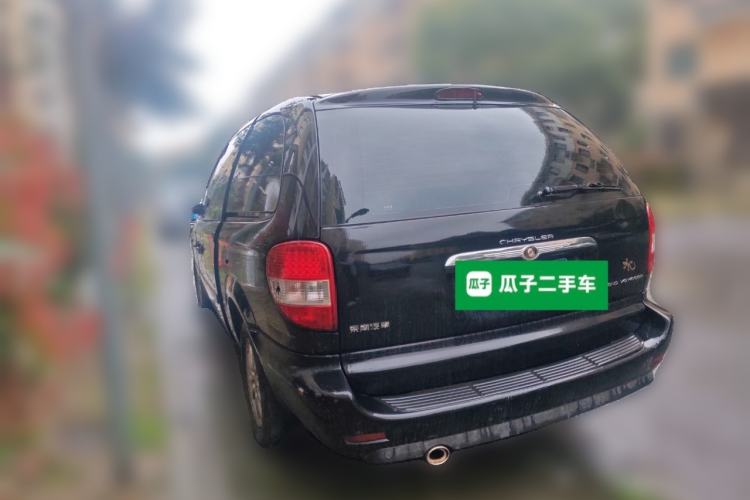 Used Chrysler Grand Voyager 2012 3.0L Classic Edition Rear Left 45 Deg