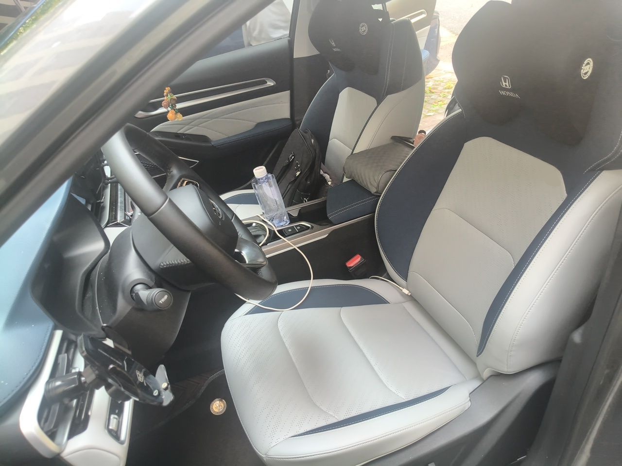Geely Auto Emgrand 2022 4th Generation 1.5L CVT Flagship Model — снимка 15