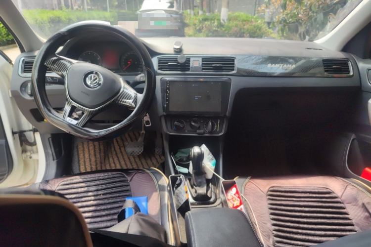 Used Volkswagen Santana 2019 1.5L Automatic Fashion Edition China VI Center Console