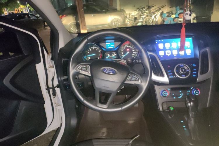 Used Ford Focus 2017 Sedan 1.6L Automatic Fashion Edition Smart Drive Version Steering Wheel