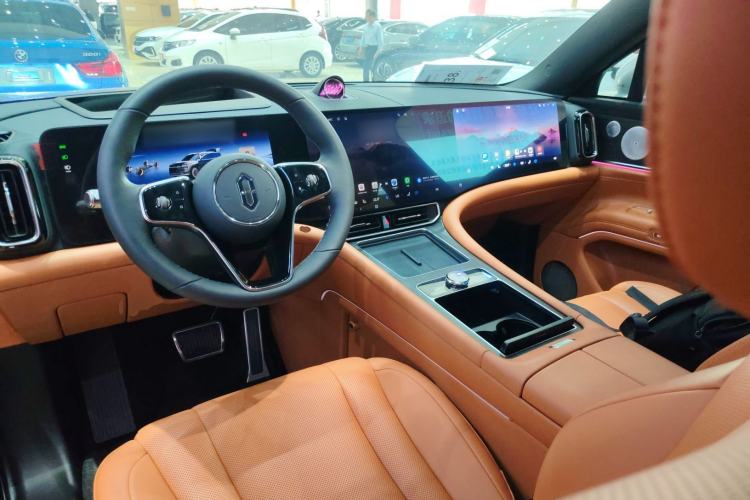 Used Hima AITO M9 2024 Range-Extended Max Edition 42 kWh 6-Seater Version Center Console