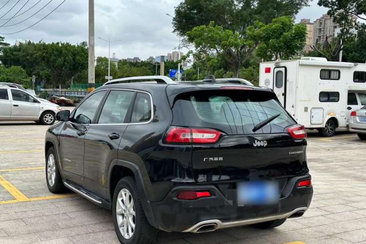 Used Jeep Cherokee 2017 2.4L Leading Smart Edition
