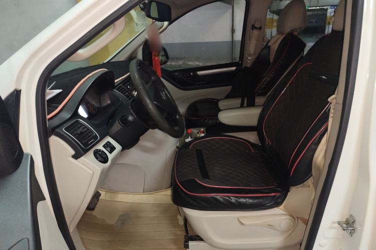 Used SAIC MAXUS G10 2014 2.0T Automatic Elite Edition
