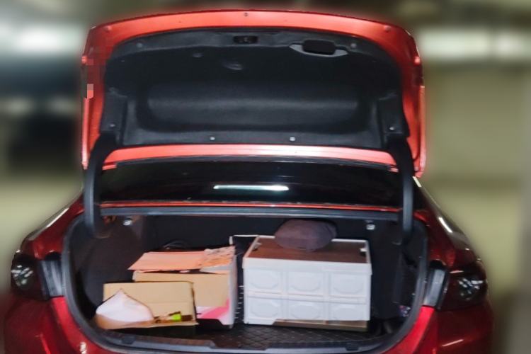 Used Mazda 3 Axela 2020 1.5L Automatic Luxury Version Trunk