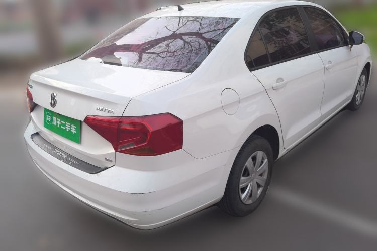 Used Volkswagen Jetta 2017 1.5L Manual Fashion Edition

